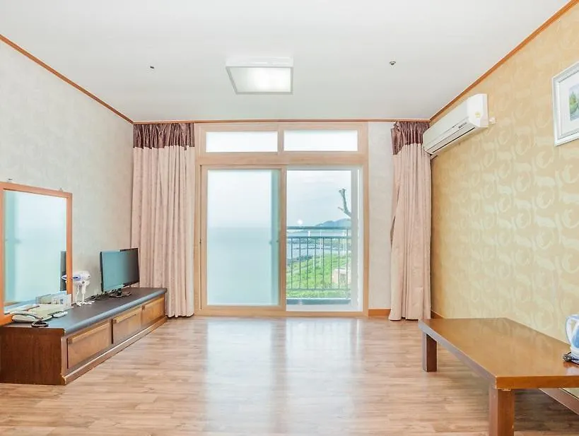 Resort Jeju Ilsung Beach Condo
